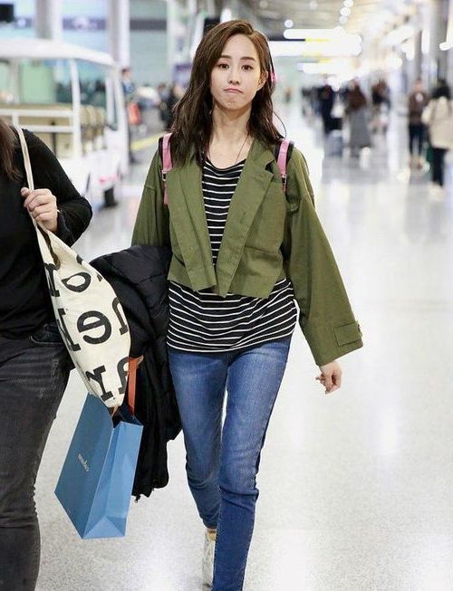 ia_200000351.jpg
